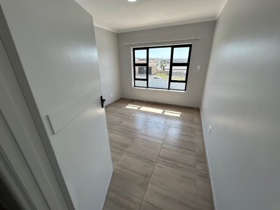 9 Bedroom Property for Sale in Jeffreys Bay Central Eastern Cape